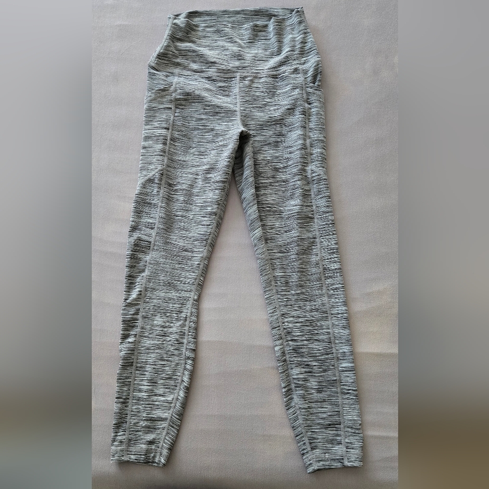 Grey Leggings With Pockets!!